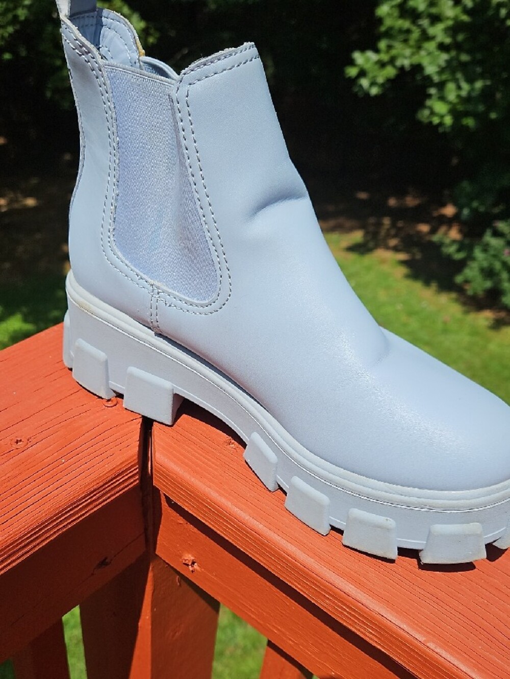 Circus by Sam Edelman Cloud Grey Chunky Platform Chelsea Boots Size 9